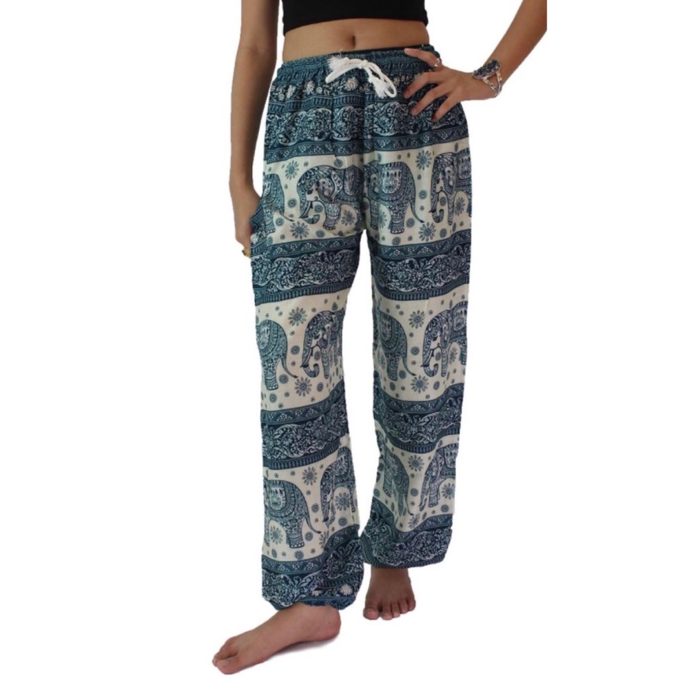 Bohemian Harem Pants🐘 One Size - Picture 7 of 8